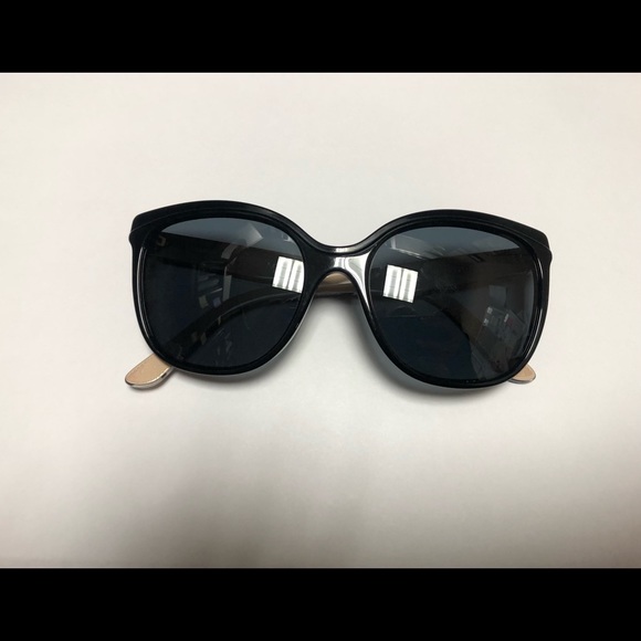 Burberry Sunglasses - Picture 3 of 7